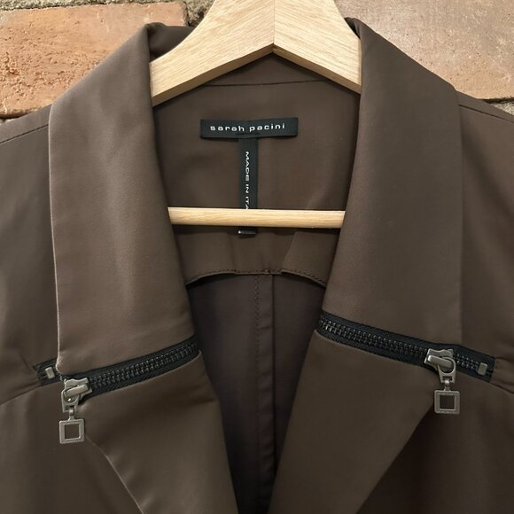 Sarah Pacini 3-Button Vest - Picture 2 of 6